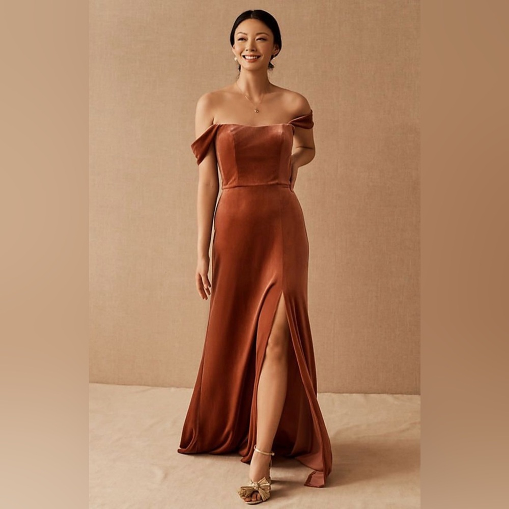 Jenny Yoo Off-Shoulder Velvet Dress in Velvet Rose